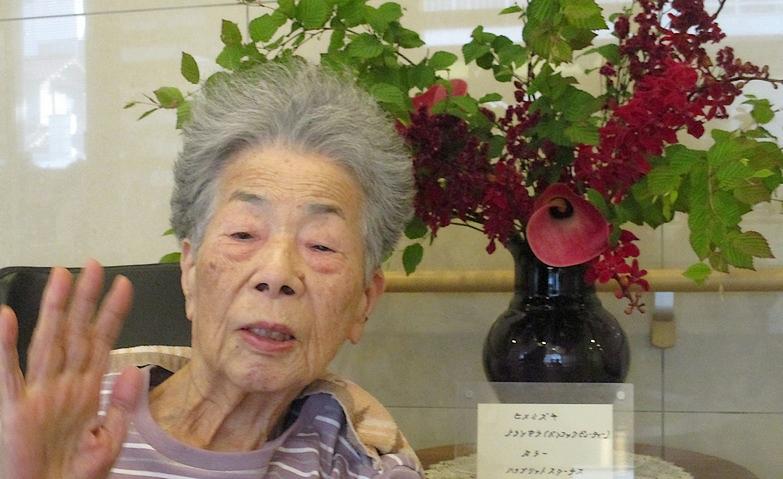 エントランスを彩る季節のお花
