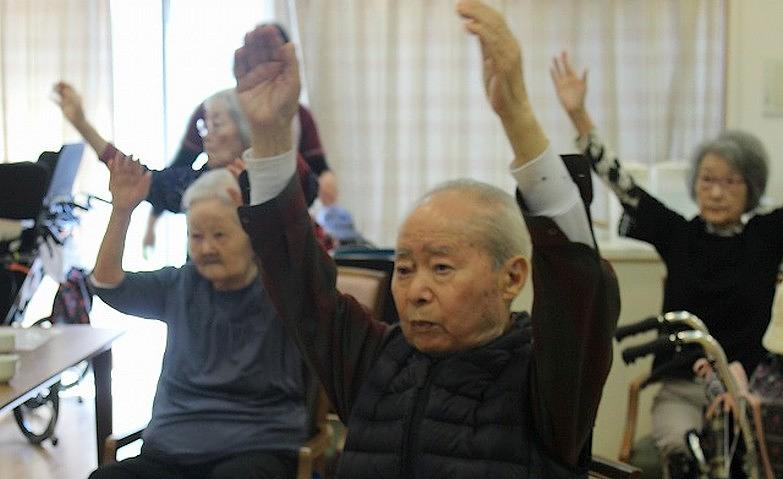 朝の集団体操