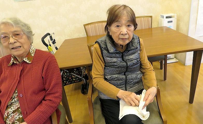 なにを話されているのかな？