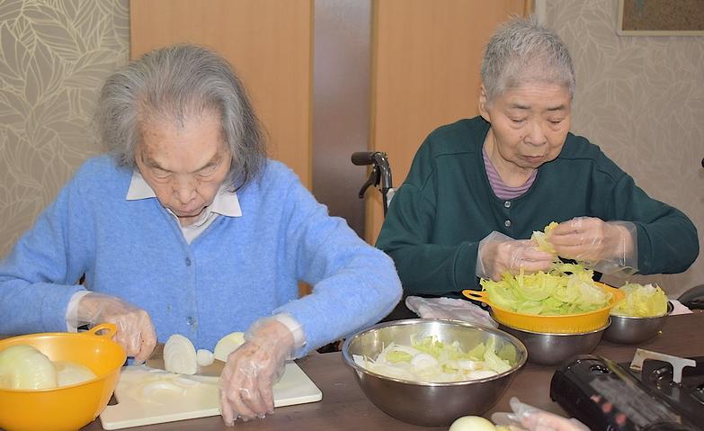 畑でとれた野菜でお料理！