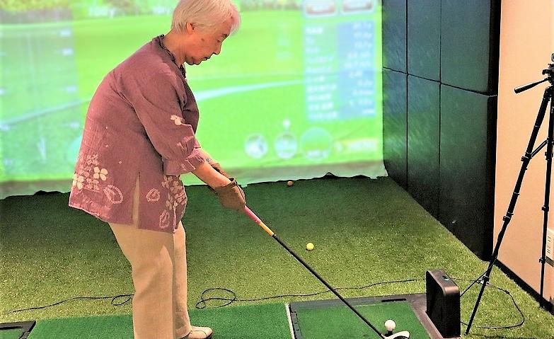 シミュレーションゴルフ体験