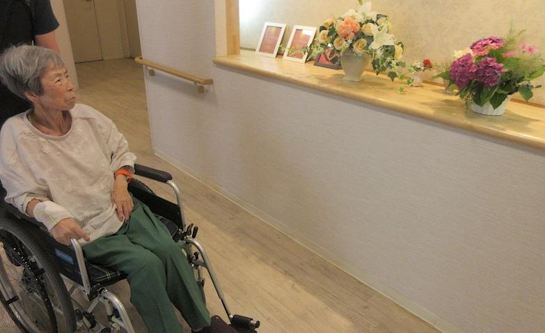 お花との出会いに笑顔