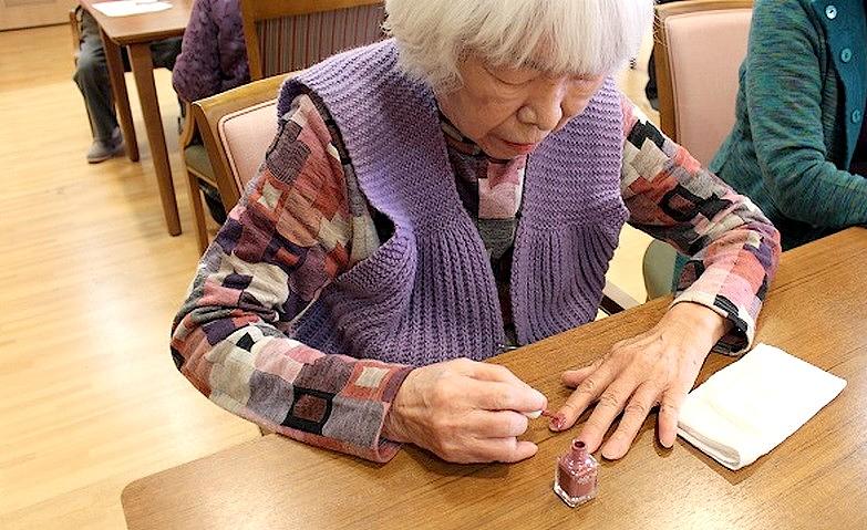 ネイルの色の決め手は？