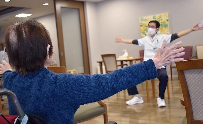 寒くなりましたが、今日も体操がんばりましょう！