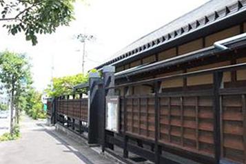 つる舞の里歴史資料館