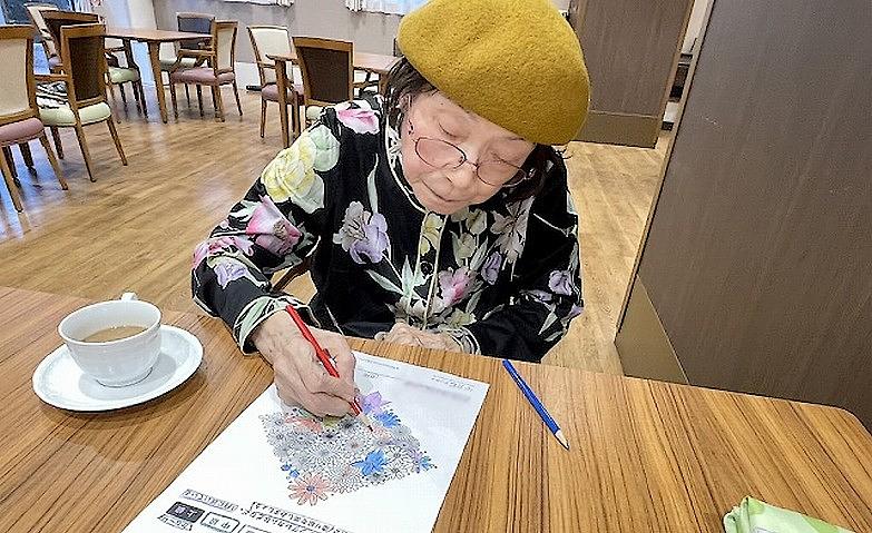 塗り絵アクティビティ