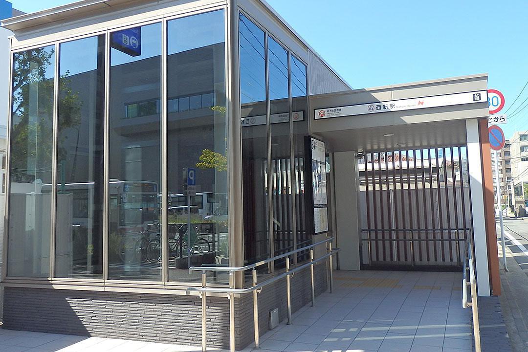 福岡市地下鉄「西新駅」(8番出口)