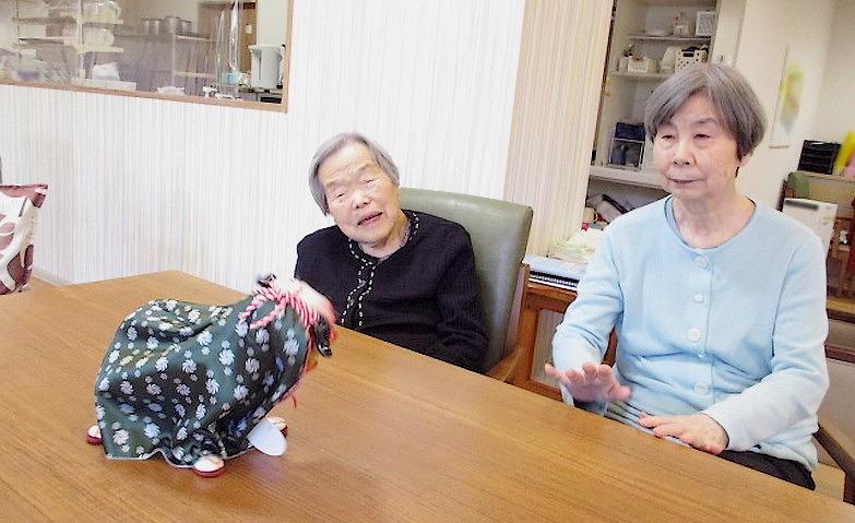 「も～うい～くつ寝ると～」