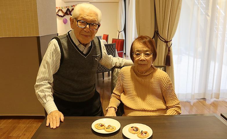 ご夫婦でクッキー作り