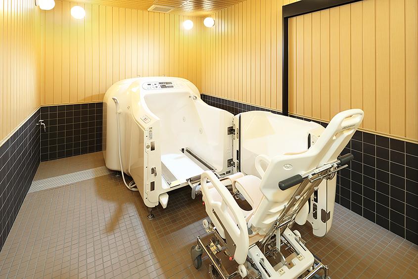 機械浴室（車椅子対応）