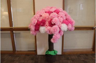 お花見気分で「桜の作品作り」画像4