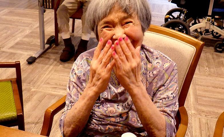 指先から笑顔に元気に