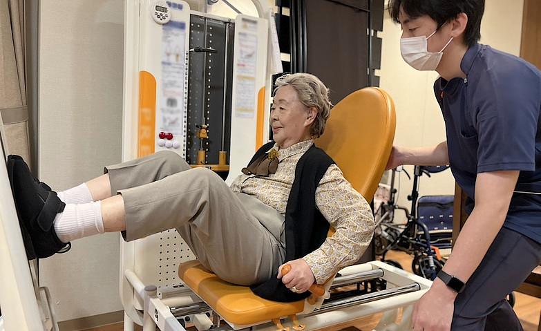 介護度進行予防運動～マシンを使って～