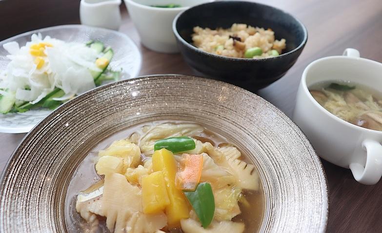 みずみずしい春の厳選野菜ランチ