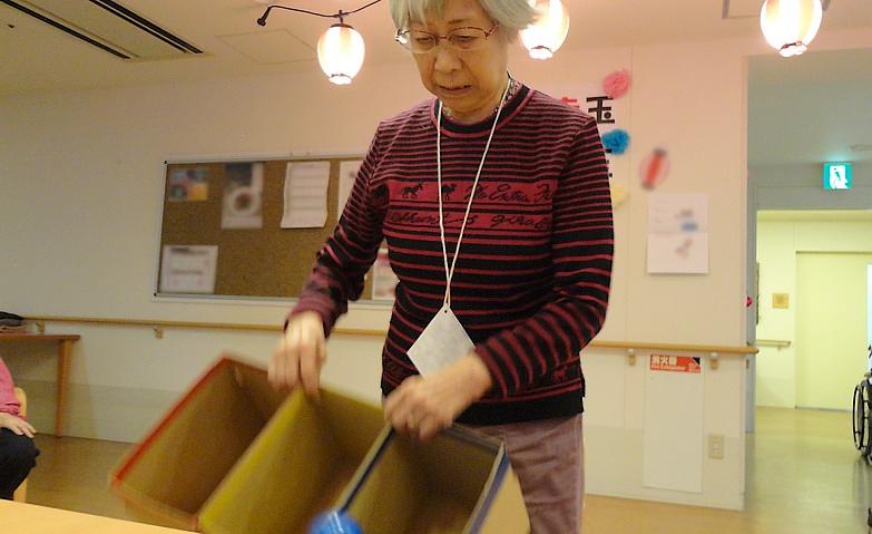 みんなで挑戦！カラーボールキャッチ