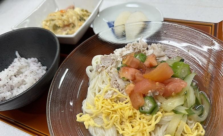 山の日の昼食～そうめん～