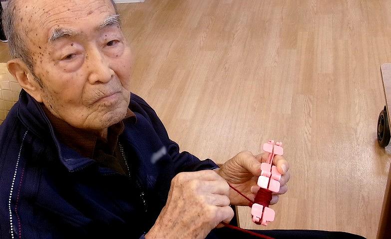 毛糸でポンポン！