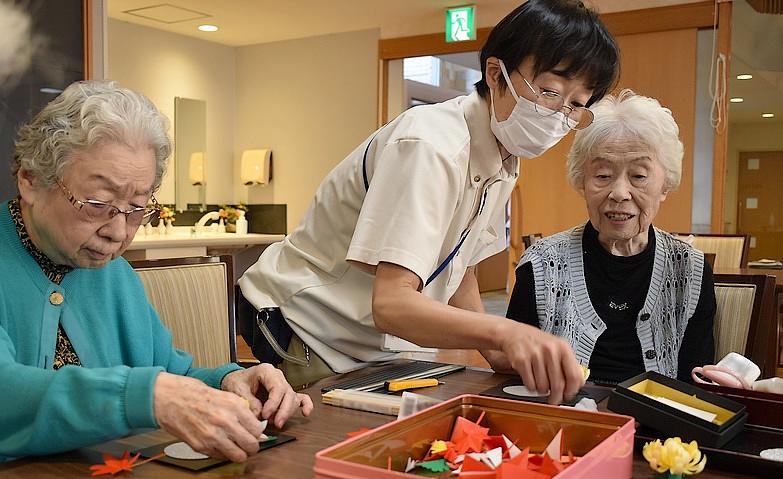 秋のお飾り作り～相談しながら～