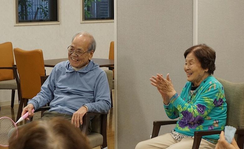 笑顔で楽しむミニバドミントン