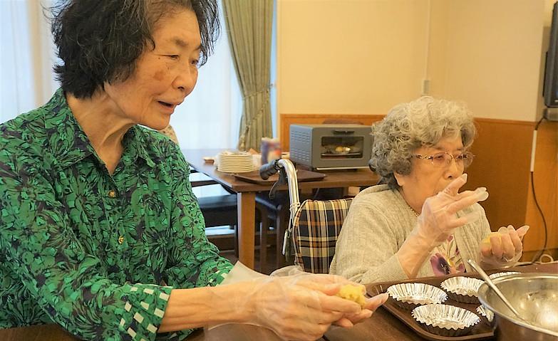 スイートポテト作り～俵型に形成～