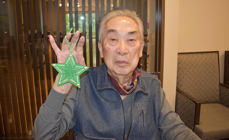 クリスマスの飾りづくり