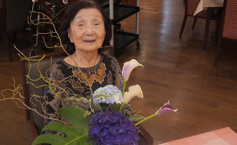 季節のお花でアレンジメント
