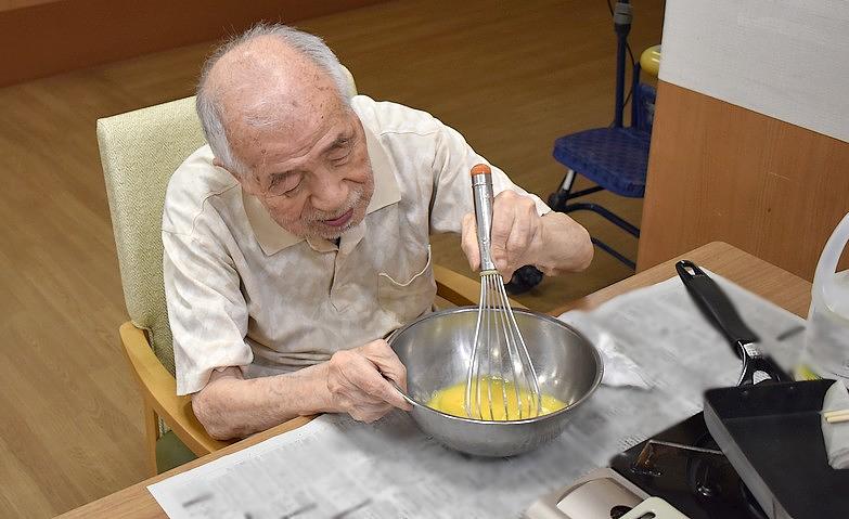 みんなで協力して卵焼きを作ろう！