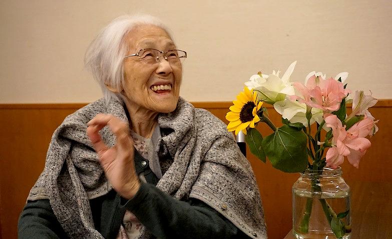 フラワーアレンジメントで笑顔に