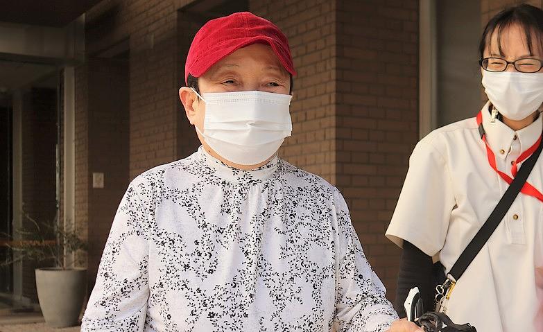 「天気がいいのでちょっと歩いてきますね」