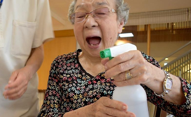 にじみ絵花作り～にじませ編～