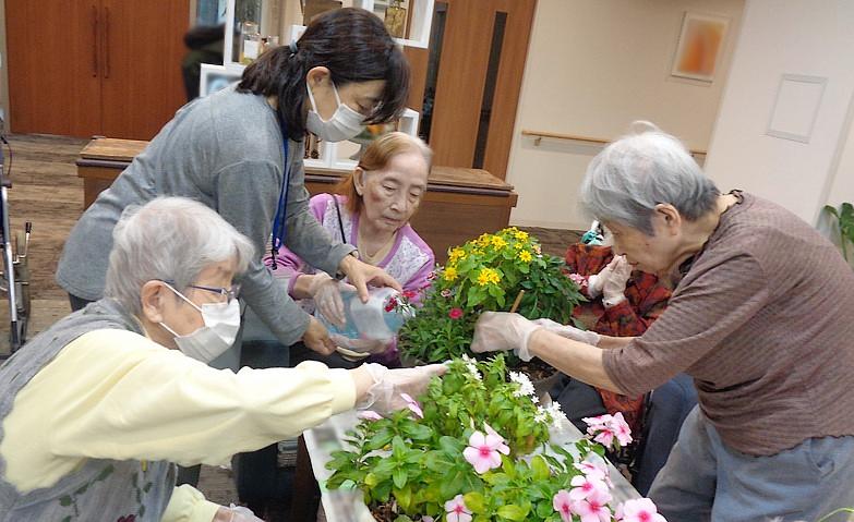 園芸クラブ～寄せ植え～