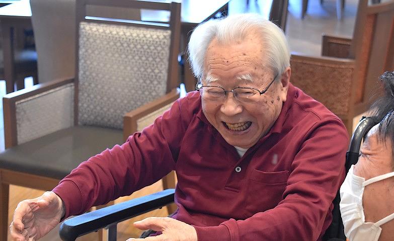 笑顔で行う「介護度進行予防運動」