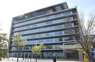 豊田市役所（提供：豊田市）