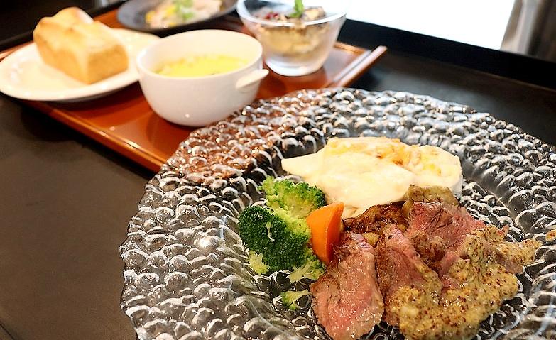 「イベント食」～ステーキ ハニーマスタードソース～