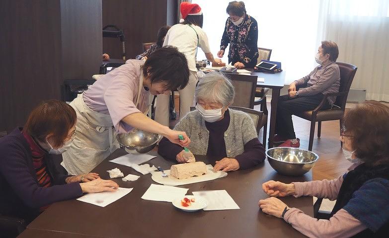 クリスマスお菓子作り～ビュッシュ・ド・ノエル～