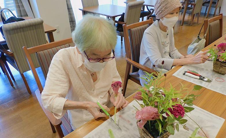 花と笑顔が咲く午後