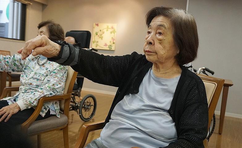 目指せ100歳！みんなで筋力トレーニング			