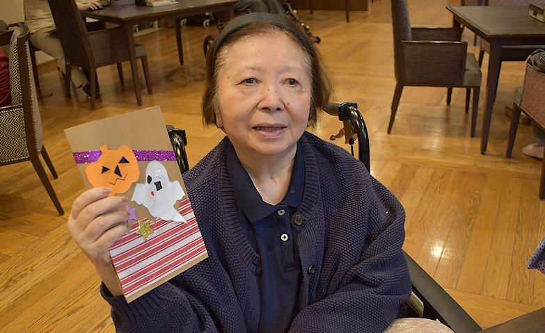 ハロウィンの飾り作り