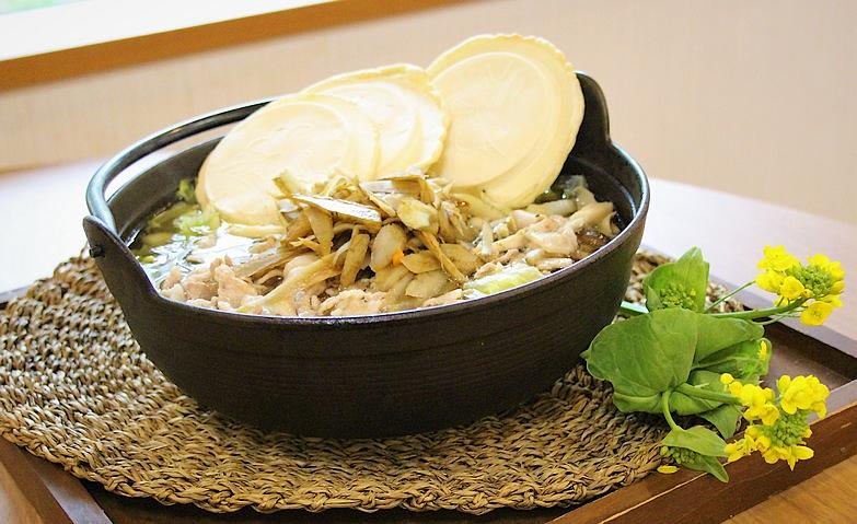 全国ご当地鍋！青森県八戸発祥せんべい汁