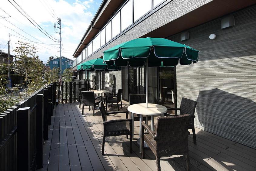 1F ウッドデッキ