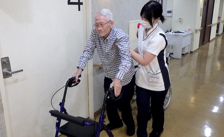 ご入居日から3ヶ月間、個別リハビリを週5回まで実施します。