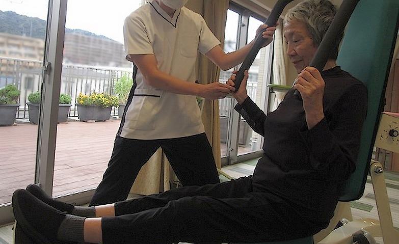 新しいマシンで元気にトレーニング！