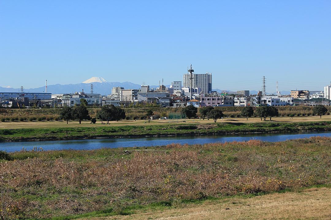 多摩川河川敷