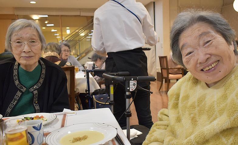 「移動レストラン」～姉妹仲良く～