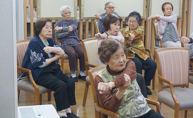 機能訓練指導員の体操で身体を元気に！			