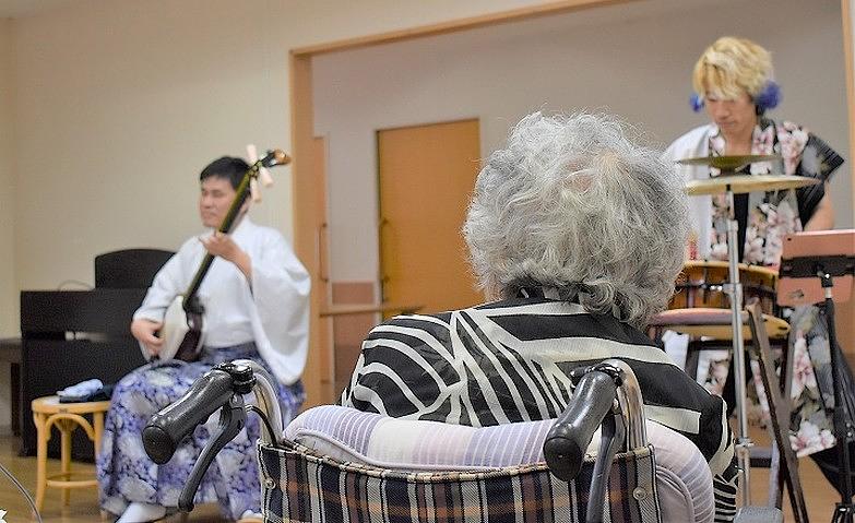 迫力ある生演奏で音楽鑑賞