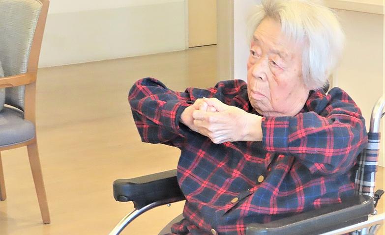 体操アクティビティ～ウォーミングアップ中～