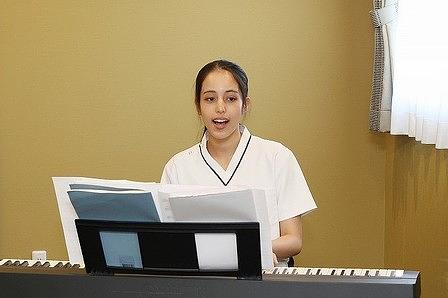 音楽専門スタッフ