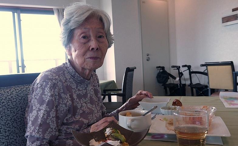 おいしいお食事で笑顔に！