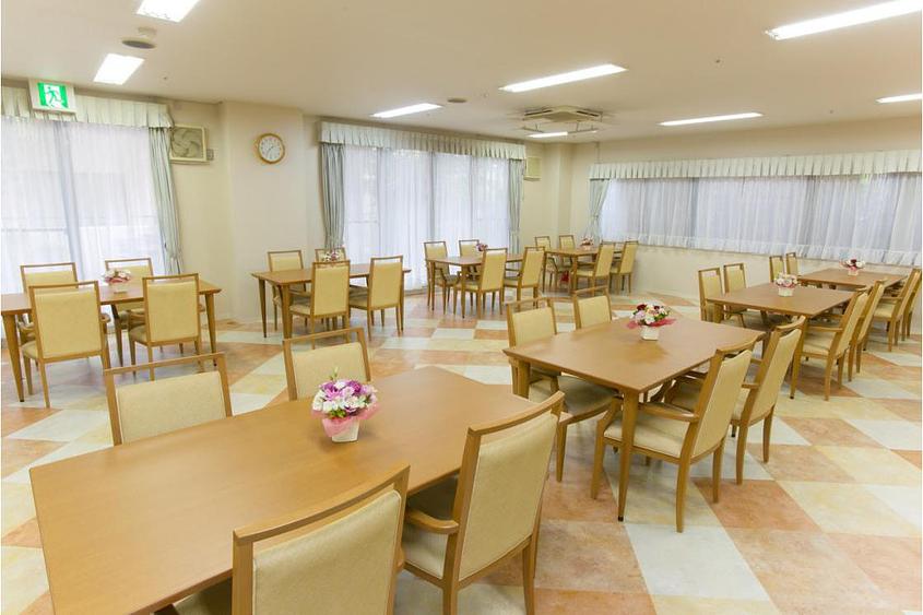 1F ダイニングルーム兼機能訓練室